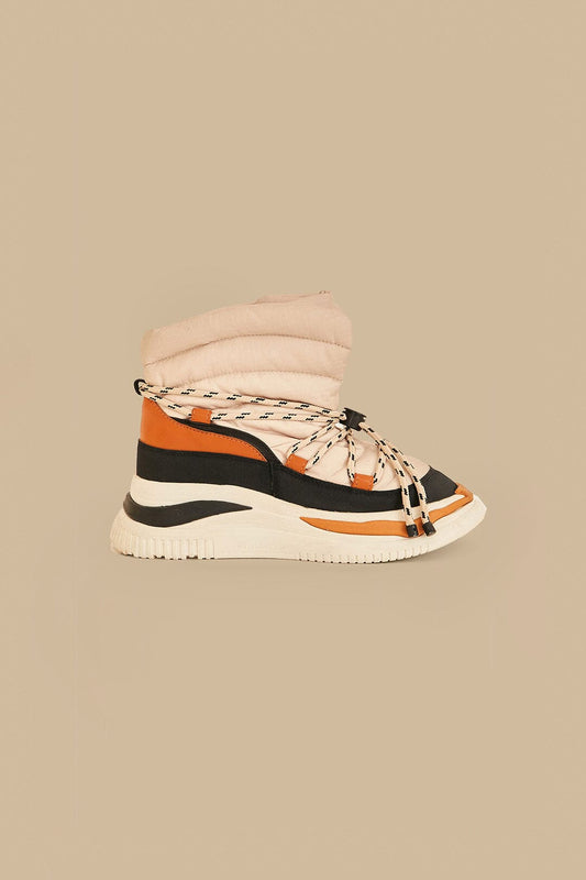 Off White Matelasse Puffy Boot